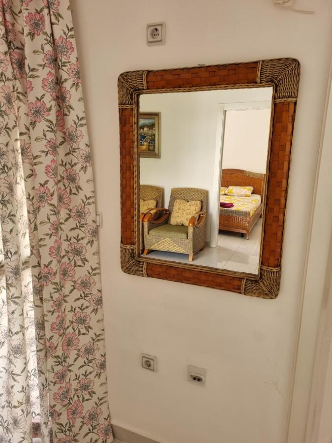 Apartments Rales Sveti Stefan Εξωτερικό φωτογραφία